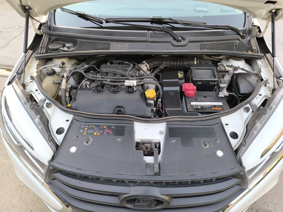 Евро стандарт 5.Продаю Lada Xrey 2019 год пробег 60000,возможен обмен.