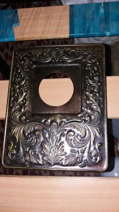 Продам рамки для выключателей