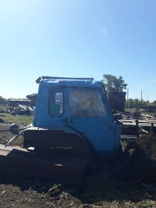 Продам две кабины на мтз капот