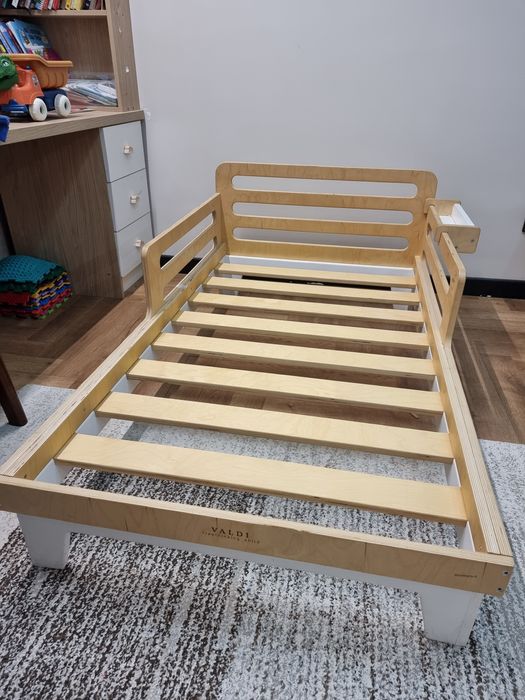 Продам 2 шт детские кровати