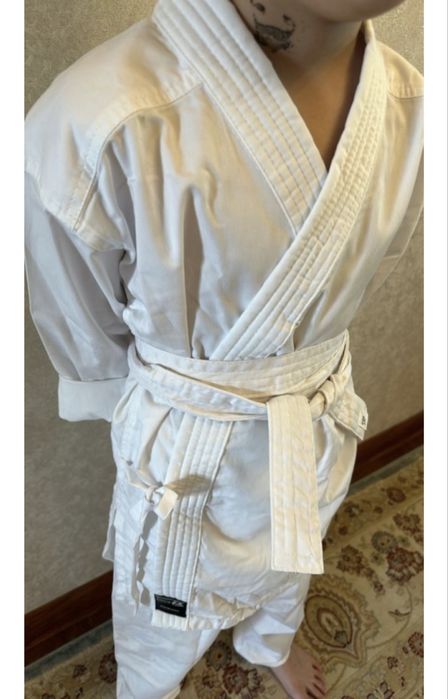 Кимоно костюм каратэ