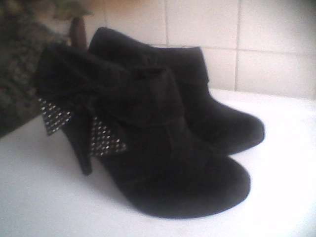 pantofi/botine nr 38/39