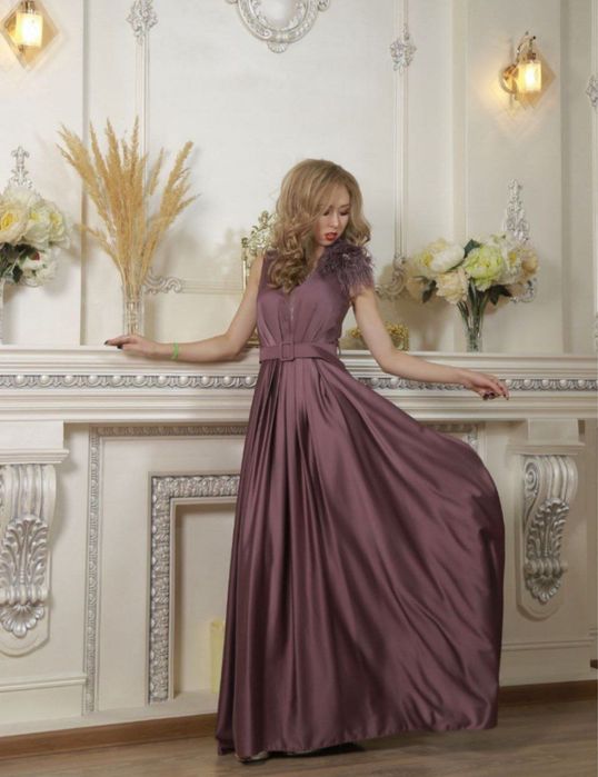 Продаю шикарное платье