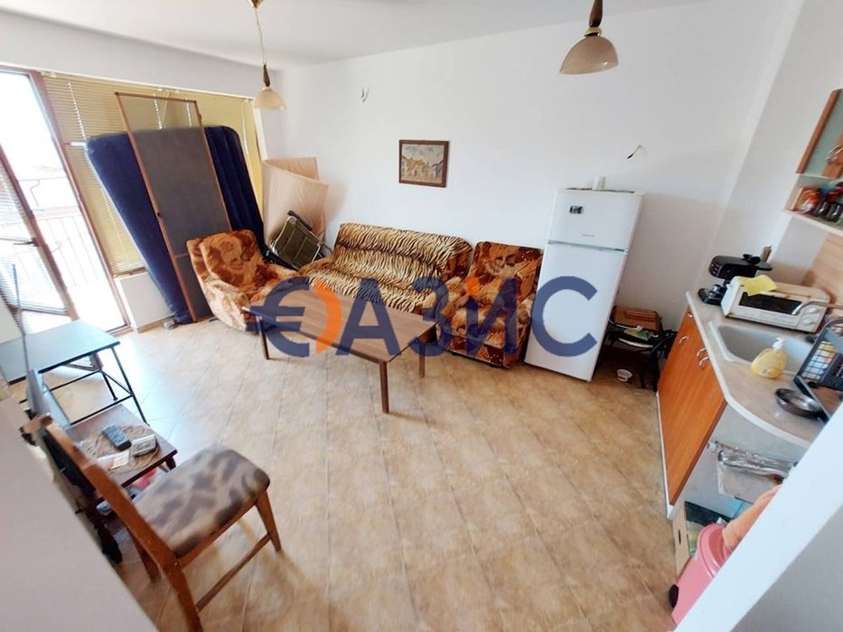 Продава се Двустаен апартамент в с. Кошарица, Област Бургас - 54 кв.м за 784 €/кв.м - Снимка #3