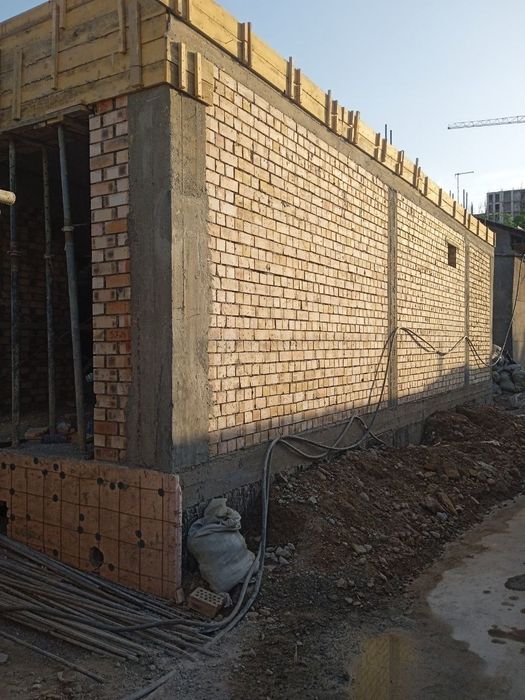 Gisht, shlokoblok gazablok teramiz. Кладка кирпича, газоблок шлокоблок