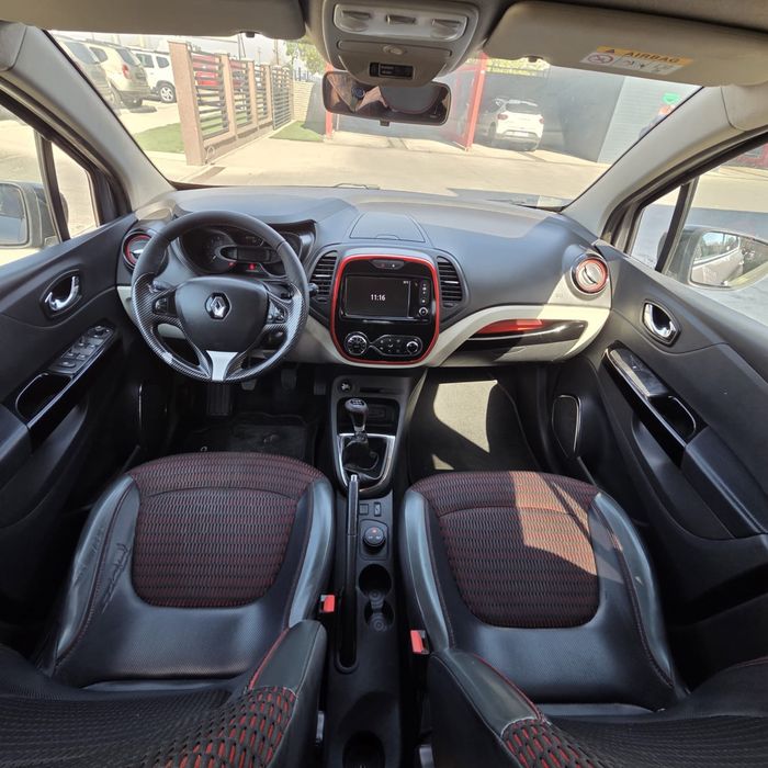 Renault Captur 1,5 D an 2017 , euro 6 , 6400€