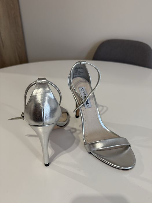 Чисто нови токчета Steve Madden