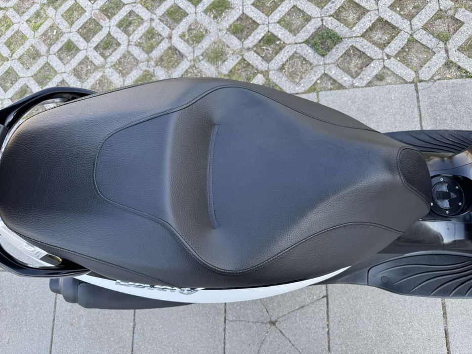 Скутер Piaggio Beverly 350 куб. 2016 г.