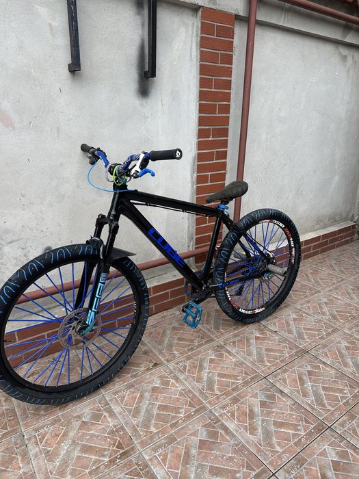 bicicleta de wheelie