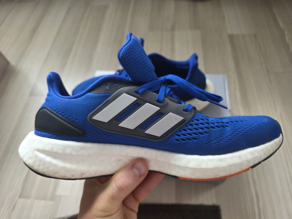 Adidas Pureboost 22 Originali – 43 1/3 – Stare excelentă