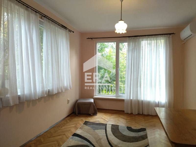 Дава се под наем Тристаен апартамент в София, Лозенец - 95 кв.м за 750 € - Снимка #3