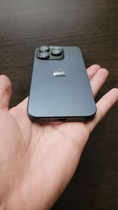 Iphone 15 pro 256gb в идеале