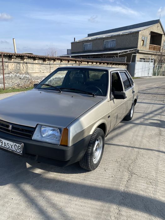 Продаеться ваз 21099