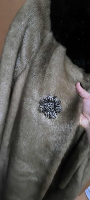 Шуба сатылады. Ненорковая