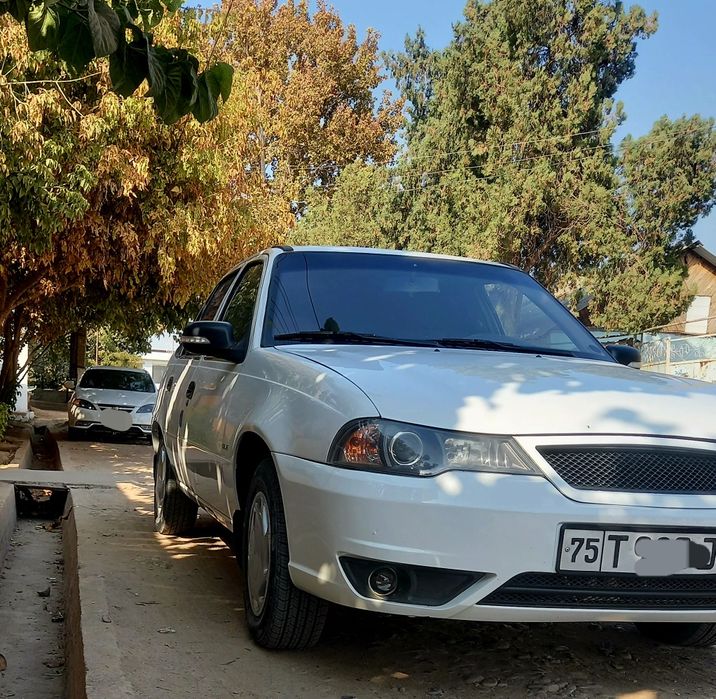 Nexia 2 sotladi  rangi oq