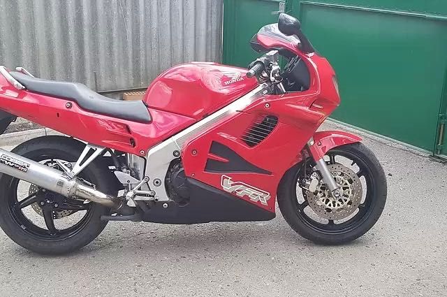 Honda VFR750 rc36 на ЧАСТИ