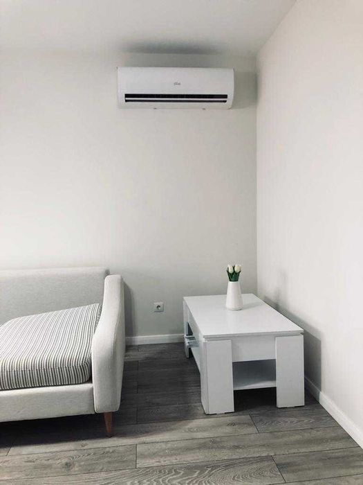 Aparat aer conditionat cu montaj inclus Ferroli Giada 12000 BTU