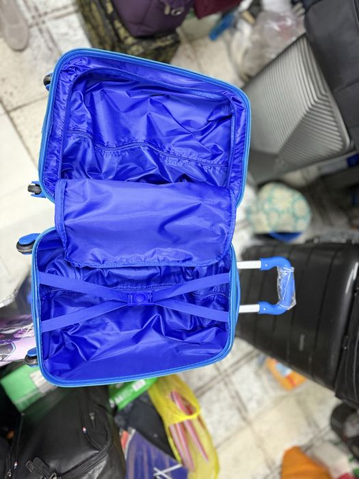 Детские чемоданы пластиковые