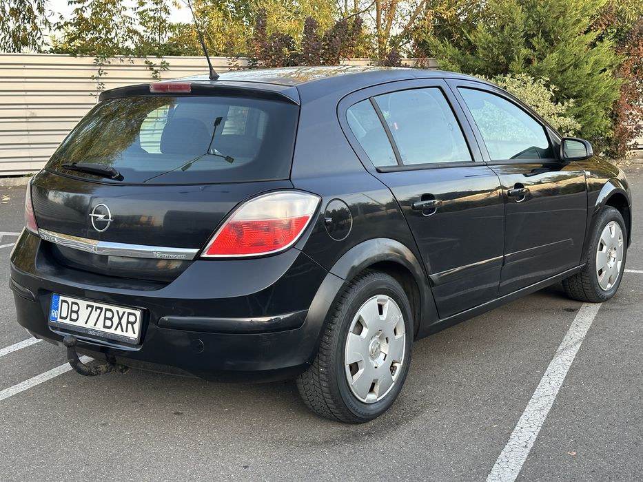 Opel Astra 2006 benzină, 1.399 € — imagine 4