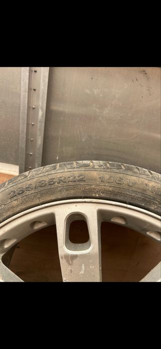 22 цолови гуми за Range Rover