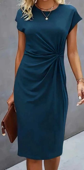 Рокли нови, 4бр, различни модели, S-10лв, 2XL-по 30лв/бр.