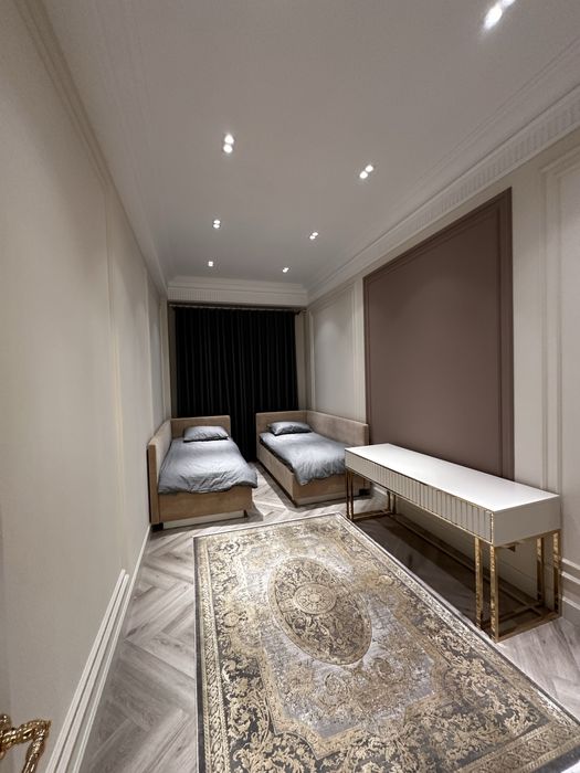 ЖК КАЗАКСТАН 4 комнаты аренда от собаственника