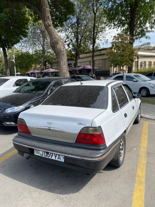 Sotiladi nexia 1 mashinasi. Toshkent shaxarda turibdi