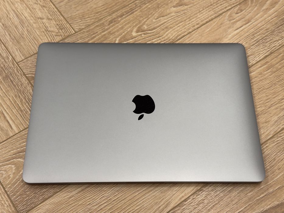 Apple MacBook Pro 13