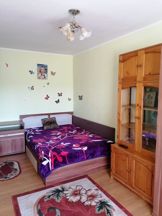 Închiriez garsonieră