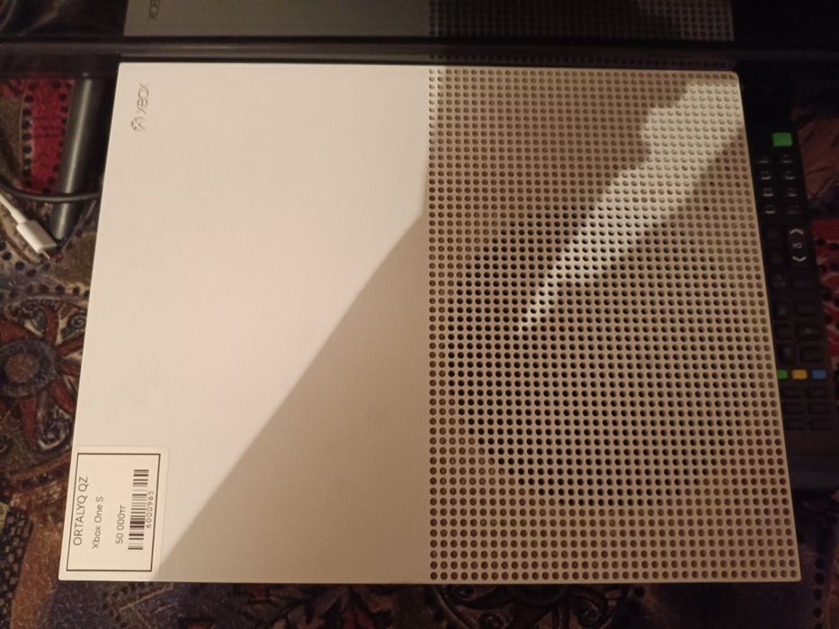 Продам Xbox one s