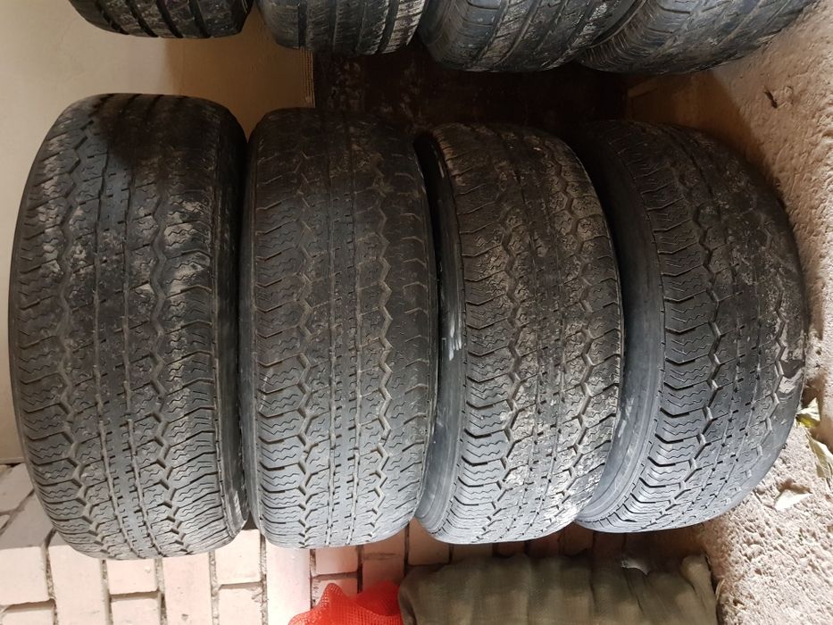 Продам комплект колес на внедорожник