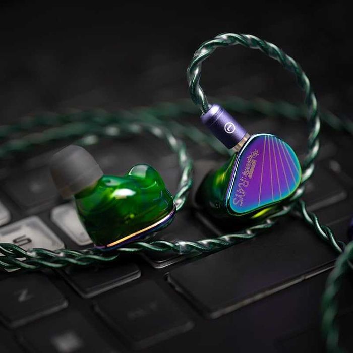 Moondrop Rays топовые IEM для игр(CS2; Valorant; Apex; ARCriders; COD)
