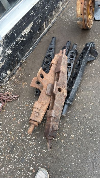 Уголок угольник хороший металл