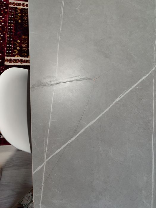 Продам стол из керамикагранита.