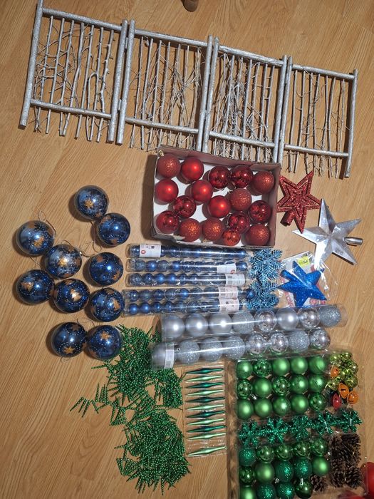 Vand decorațiuni brad craciuni