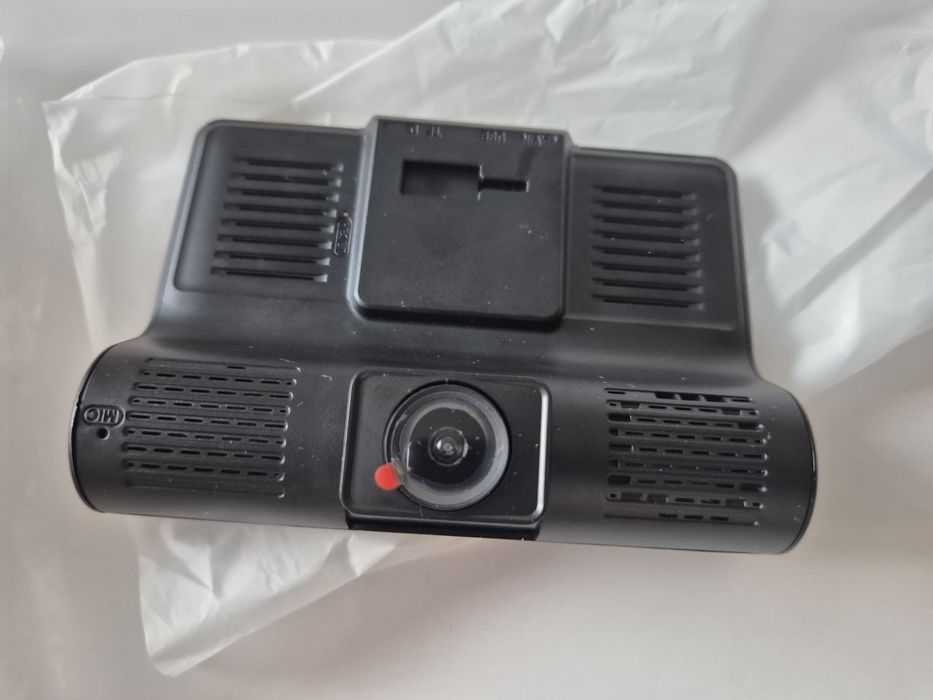 Автомобилнa DVR камера Q300 нова