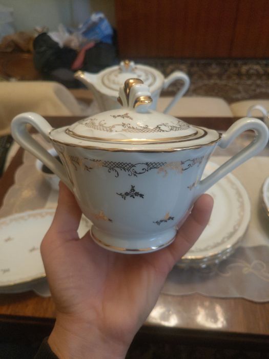 Порцеланов сервиз BERRY 14 части.