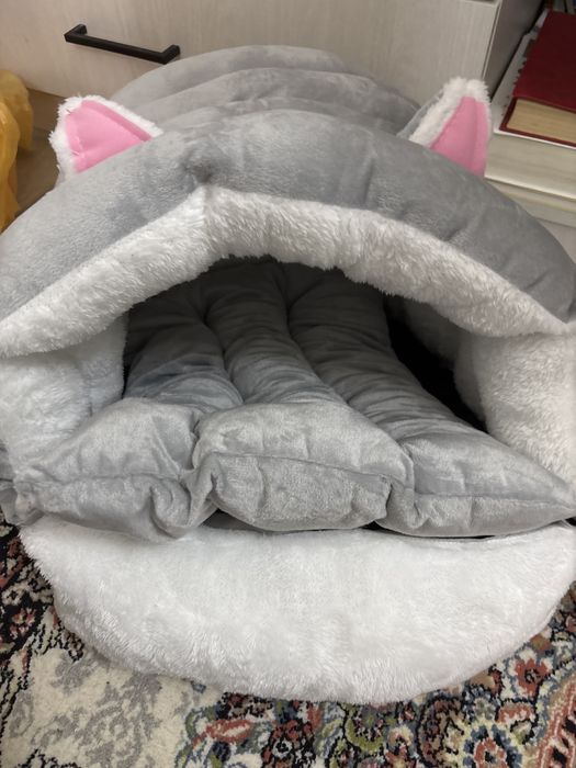Лежанка для кошки