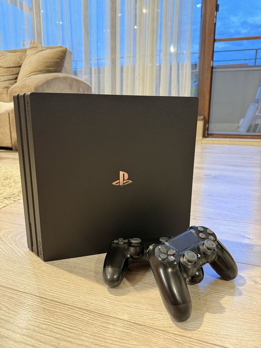Playstation 4 PRO + 14 игри