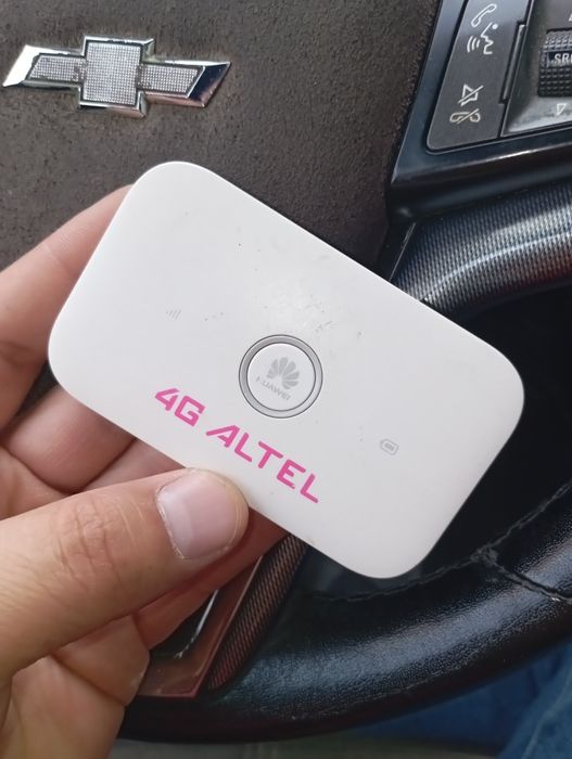 Huawei E5573 Avto Router 4G LTE router Taxi va uydaxam qo'llash mumkin