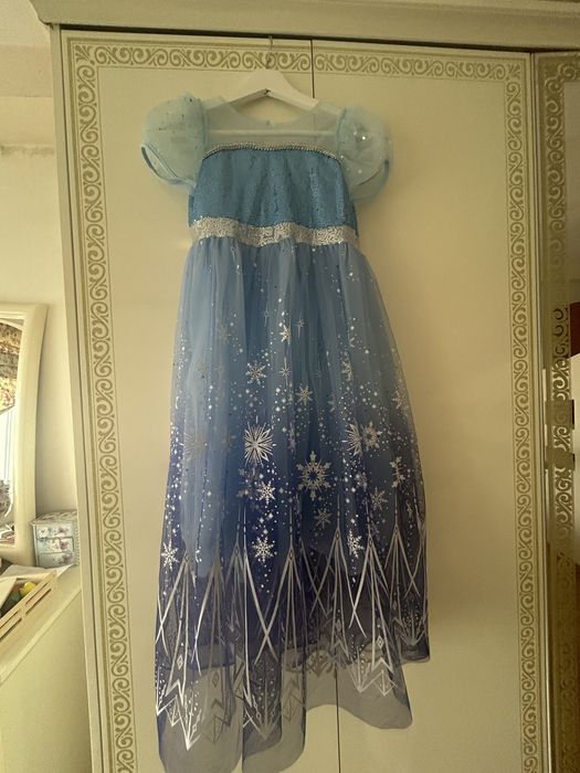 каранавальный костюм Эльзы