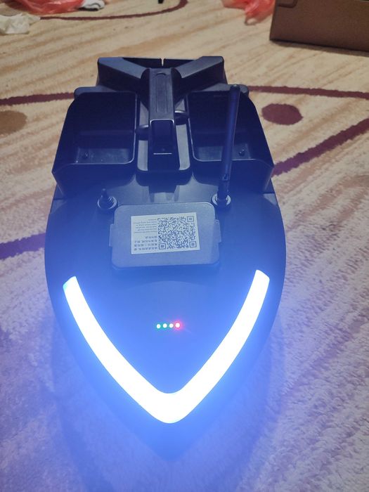 Корабче за захранка с GPS и две батерии