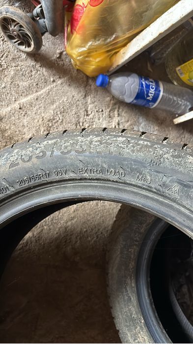 Шины зимние R17 почти новые