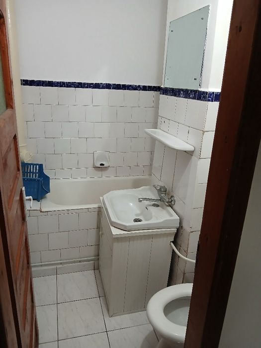Apartament cu 3 camere la parter