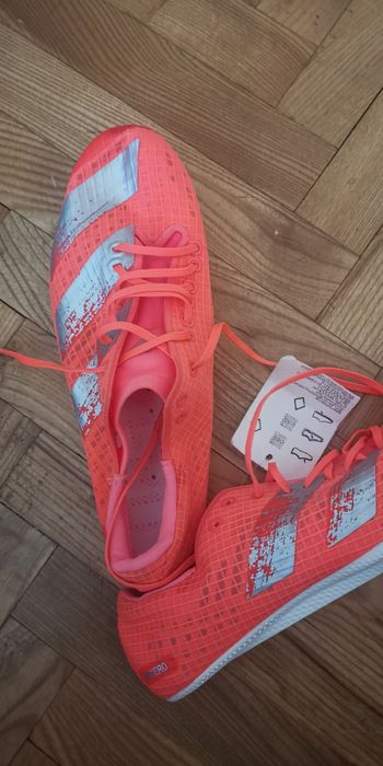 Нови, Оригинални Шпайкове Adidas, за спринт и средни бягания