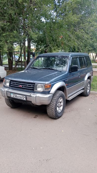 Митсубиси Паджеро 2