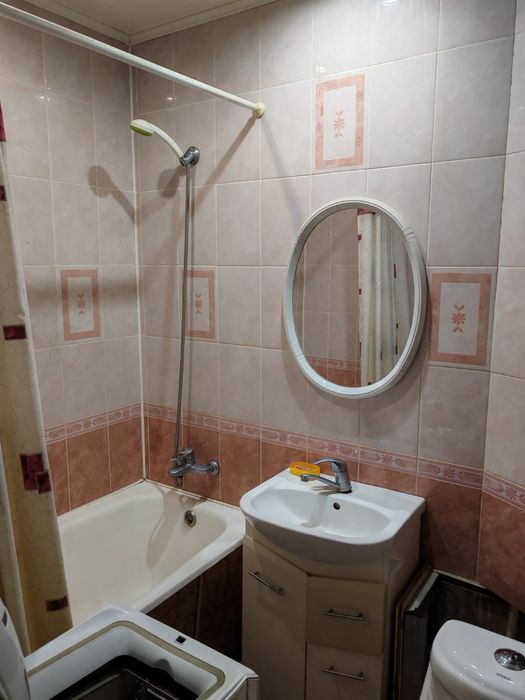 Сдам 1 ком кв  в центре  р -н  Зигзаг