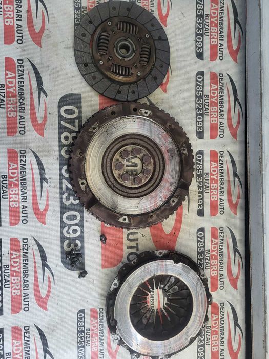 Kit de ambreiaj Dacia Sandero 2 1.5 dci 2014