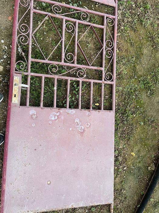 Дворна врата голяма и малка