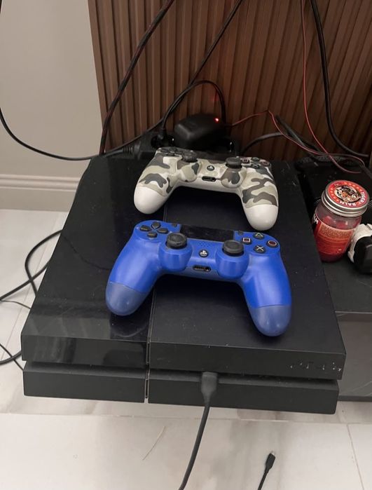 Продам Ps 4 Fat.